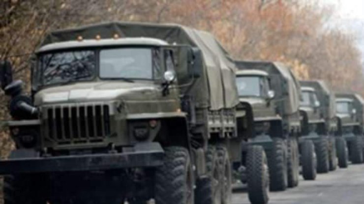 На Донбасс из России прибыли 4 вагона с боеприпасами и 3 фуры с пушками