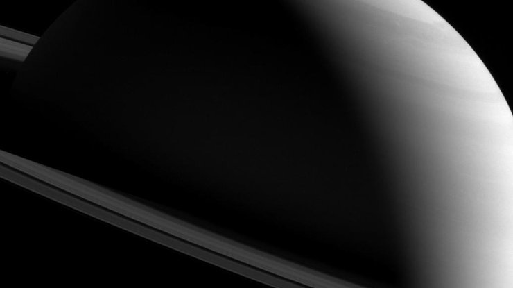 Опубликован новый снимок Сатурна