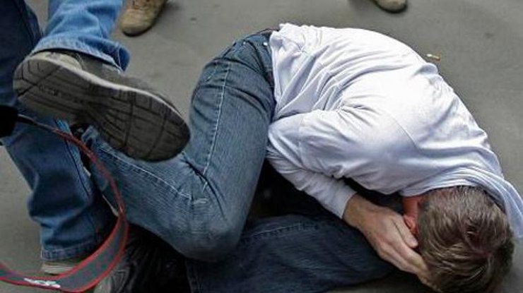 В Киеве жестоко избили военного фотографа 