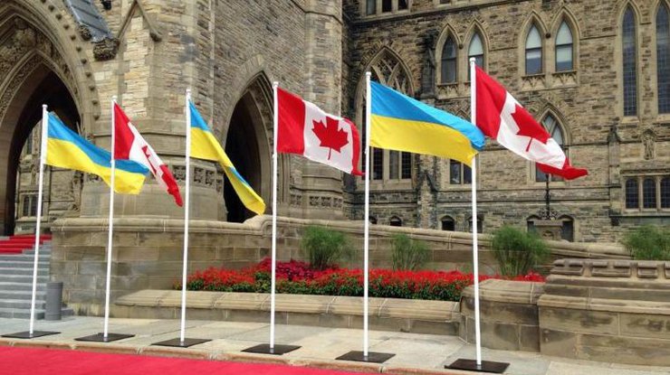 Канада планирует отменить визы украинцам 