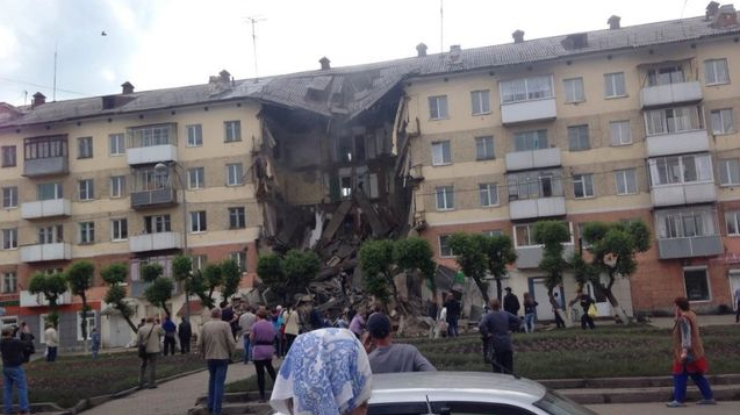 В России рухнул многоэтажный жилой дом