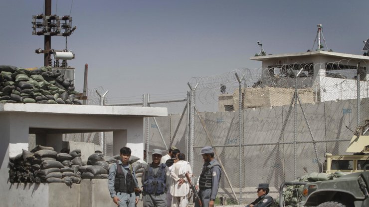 В Афганистане военные освободили 60 заложников