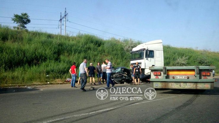 Под Одессой в ужасной аварии с грузовиком погиб ребенок 