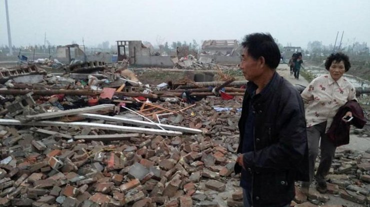 В Китае торнадо лишил жизни 78 человек