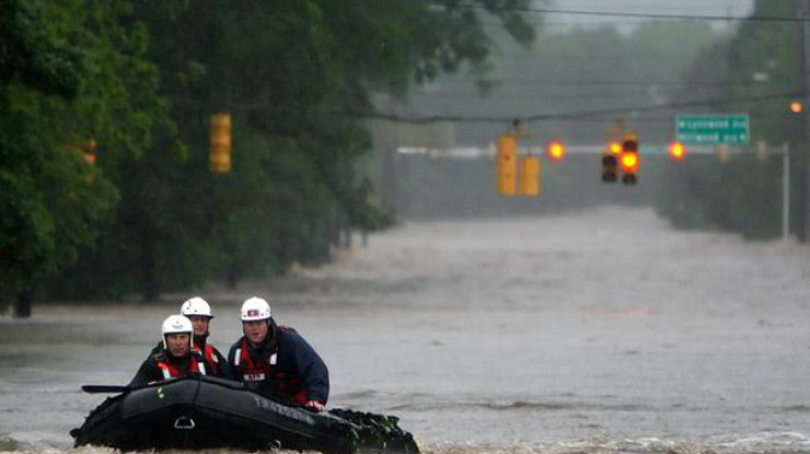 В США из-за наводнения погибли люди