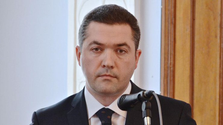 Вячеславом Кривовязом было подано заявление на увольнение из органов прокуратуры
