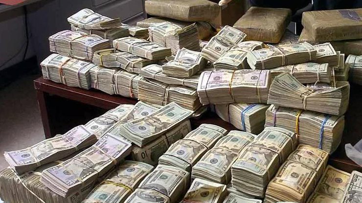 В США полиция нашла 24 миллиона долларов в тайнике наркодилера
