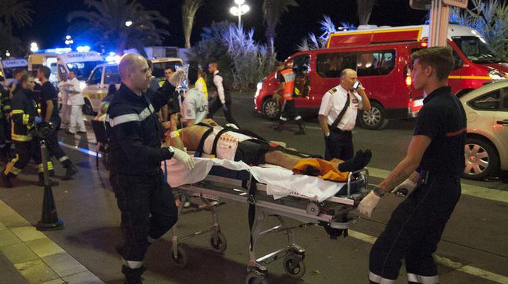 Теракт в Ницце: в грузовике найдены боеприпасы 