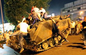 Переворот в Турции: как это было (фото, видео)
