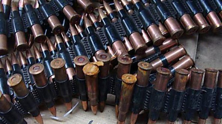 На Донбассе командир ВСУ торговал боеприпасами 
