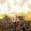 На Донбассе обстрелы из артиллерии и минометов не утихают