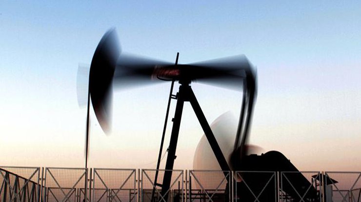 Цены на нефть умеренно снизились
