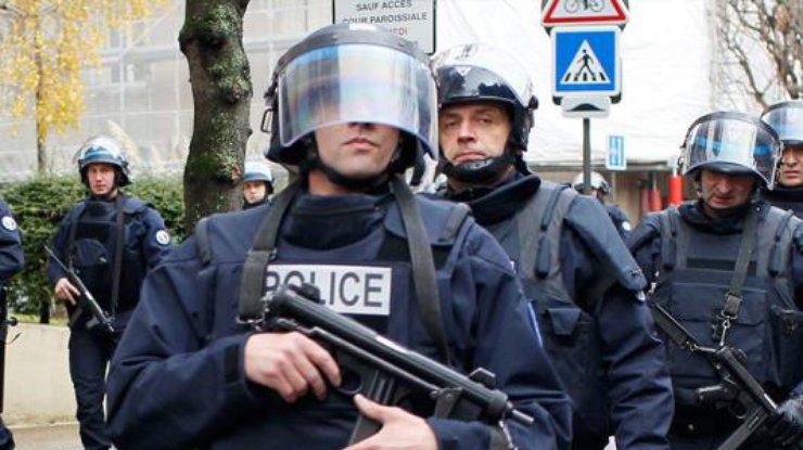 Во Франции обезвредили напавших на церковь преступников 
