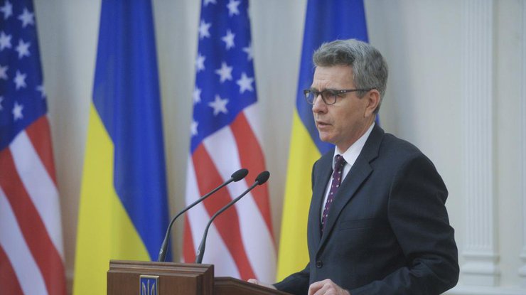Джеффри Пайетт считает, что Украина сейчас не нуждается в транше МВФ
