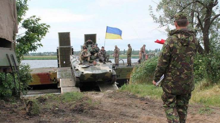 Министерство обороны Украины и Степан Полторак поздравили десантников с праздником
