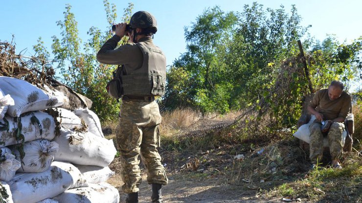 На Донбассе под обстрел боевиков попала Новоалександровка. Фото: УНИАН