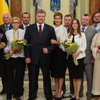 Порошенко наградил выдающихся украинцев в честь Дня Независимости