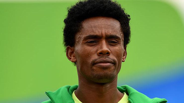 Марафонец из Эфиопии опасается за свою жизнь из-за политических убеждений