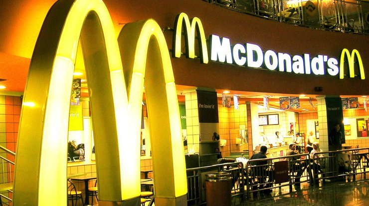 McDonald's отзывает более 30 млн браслетов для детей