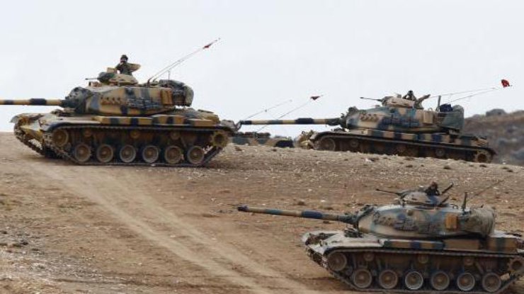 В Сирию вошли еще девять турецких танков Фото: turkeyforfriends.com