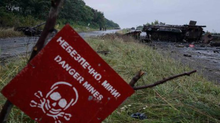 Боевики забрасывают Красногоровку минами