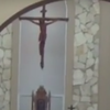 В церкви студент-террорист напал на священника с топором (видео)
