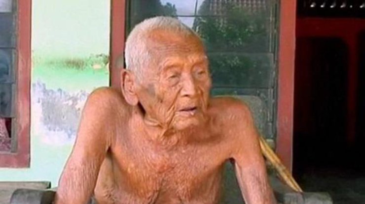 В Индонезии нашли самого старого мужчину за всю историю. Фото: CEN