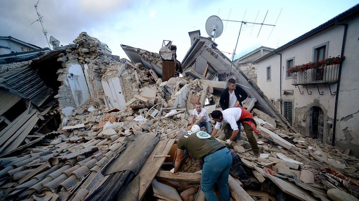 Землетрясение в Италии: количество жертв достигло 293 человека. Фото: Facebook