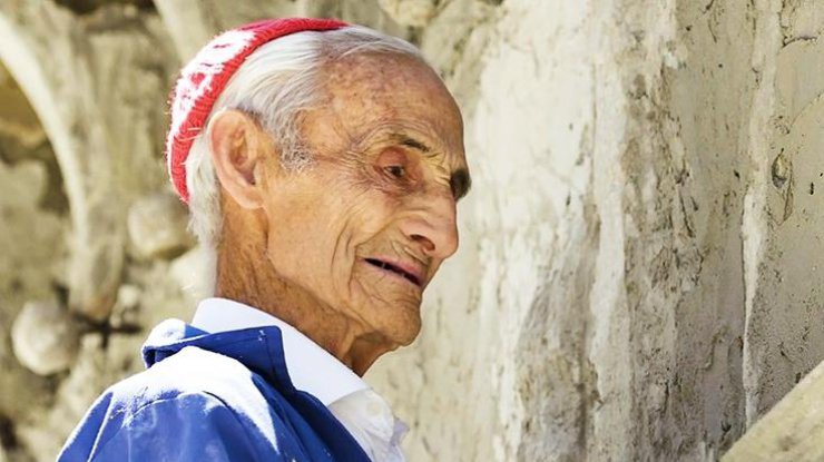 В Испании 91-летний старик в одиночку строит собор 