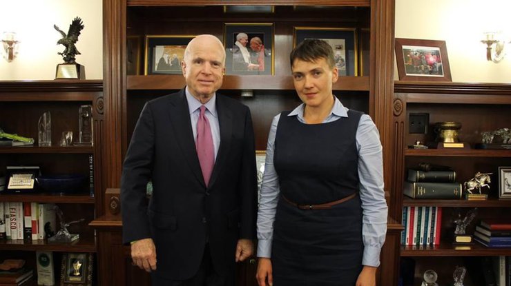 Савченко провела встречу с сенатором-республиканцем Джоном Маккейном