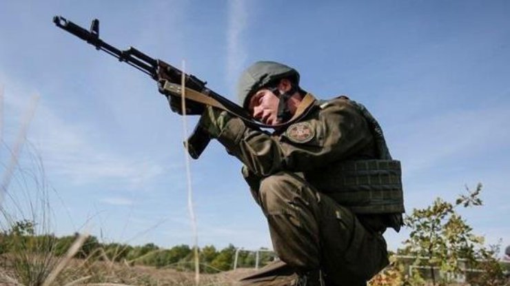 Министр обороны Украины заявили о срыве перемирия на Донбассе 