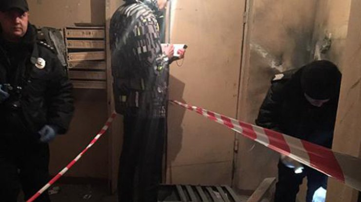 В жилом доме Киева произошел мощный взрыв