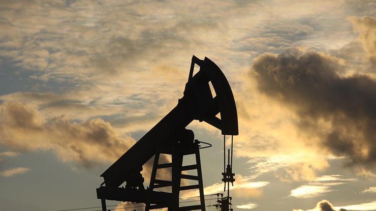 Цены на нефть продолжают стремительно расти 