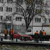 Масштабная авария в Киеве: легковушка вылетела на трамвайные колеи (фото)