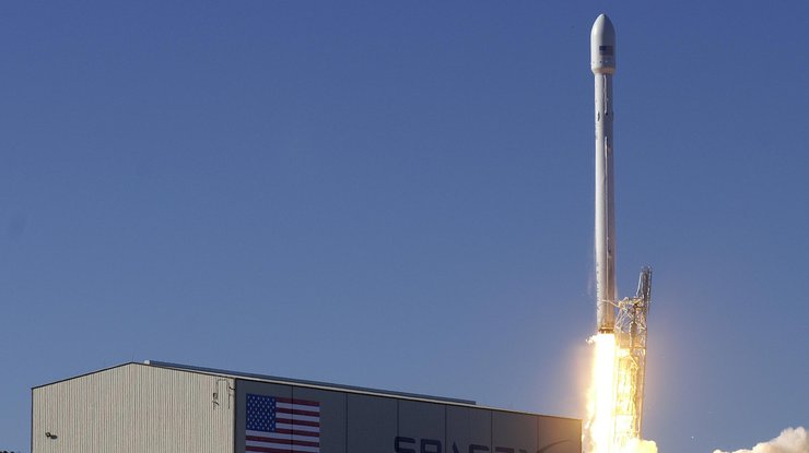 SpaceX успешно запустила ракету Falcon 9 