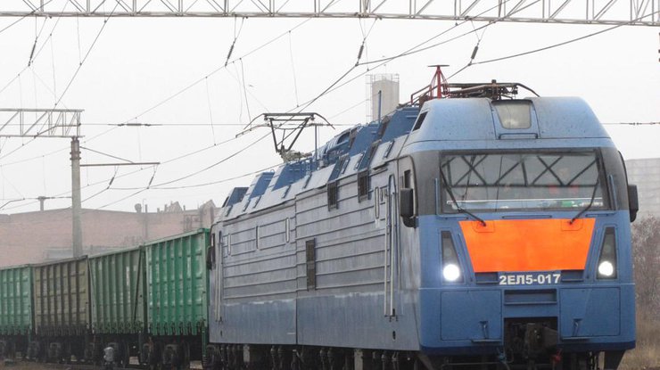 В Украине появятся поезда с вагонами-трансформерами
