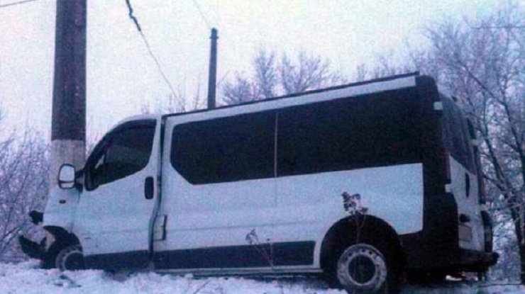 Под Славянском в жутком ДТП пострадали 7 человек (фото: dn.npu.gov.ua)