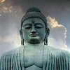 В Китае из водоема возникла древняя статуя Будды (фото) 