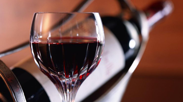 Красное вино помогает худеть - ученые