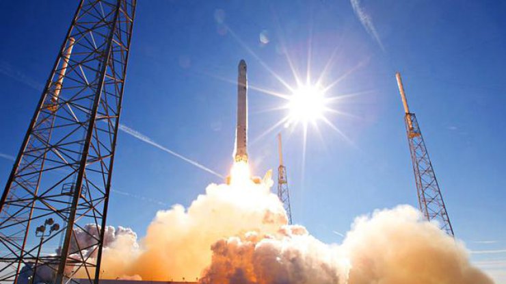 Компания SpaceX назвала дату запуска ракеты Falcon 9