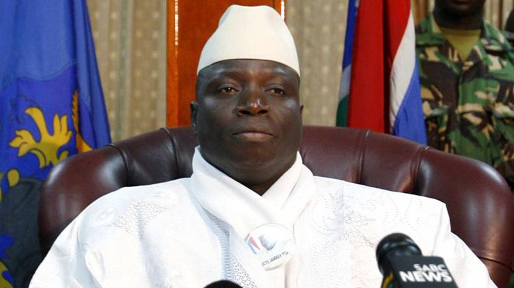 Экс-президент Гамбии согласился сложить полномочия 