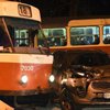 В Одессе трамвай слетел с рельсов и разбил 5 автомобилей 
