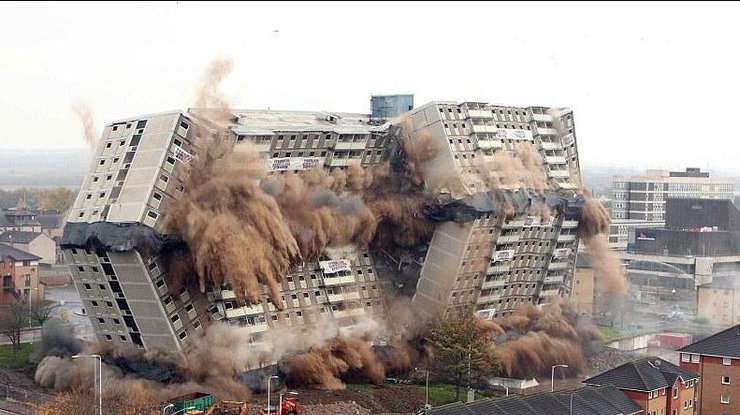 В Китае за 10 секунд взорвали 19 зданий