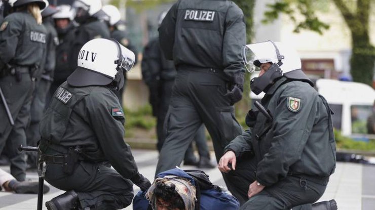 В Германии задержали мужчину, планировавшего атаку на заминированном грузовике 