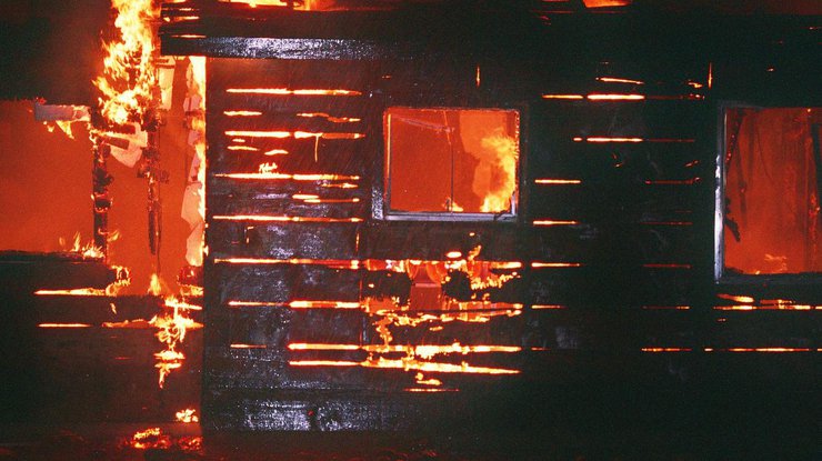 Под Ивано-Франковском мужчина заживо сгорел в собственном доме