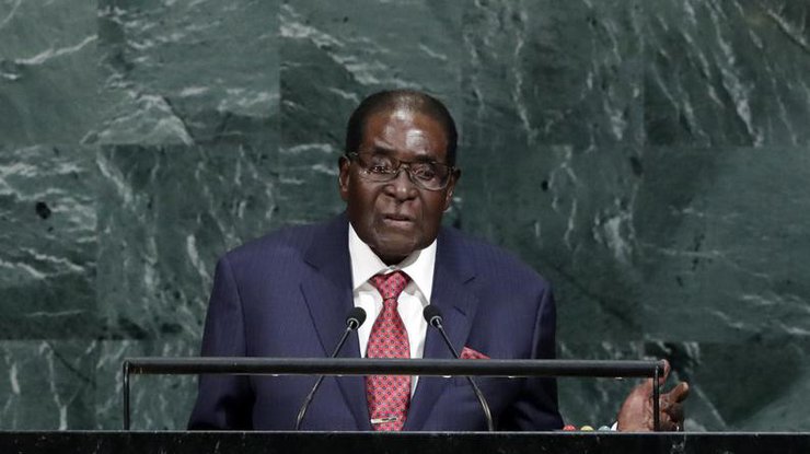 Назначение 93-летнего Мугабе раскритиковали многие политики и международные правозащитные организации