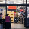 В Испании сотрудника супермаркета уволили за сверхурочную работу