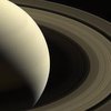 В NASA показали темную сторону Сатурна
