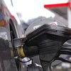 Цены тянутся вверх: на заправках продолжают дорожать бензин 