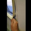 У самолета в полете отвалился иллюминатор (видео) 